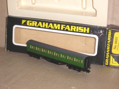 BC0899 Graham Farish 0623 57' Mainline Coach SR green, excellent used/unused? boxed.