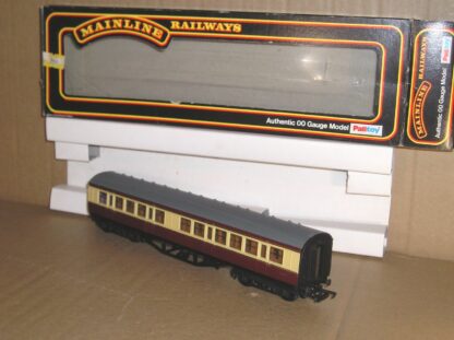 BC0897 Mainline 37-111 LMS 1st/3rd Corridor coach, excellent used/unused? boxed.