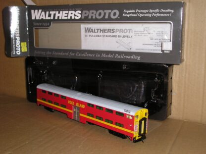 NAC0144 Walthers 920-1652285' Bi-level Commuter Cab Car Rock Island, excellent boxed.