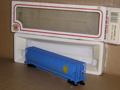 NAW0274 "HO" Bachmann 73100 51' Grain Car Heritage Fund, excellent used boxed.