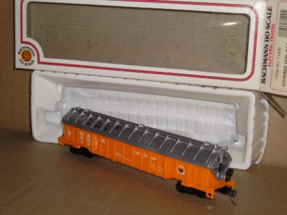 NAW0265 "HO" Bachmann 71400 57' covered coil car B&LE, excellent used boxed.