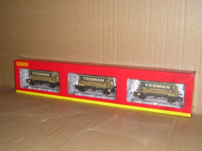 BW0272 Hornby R6486 PGA hoppers x3 "Yeoman" weathered, excellent used boxed.