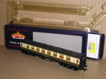 BC0788 Bachmann 34-052A GWR Collett 3rd coach excellent used in wrong box.