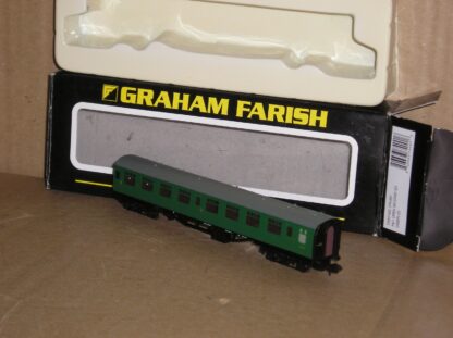 BC0782 Graham Farish 374-001 BR(SR) Mk1 SO Second Open coach excellent used boxed.