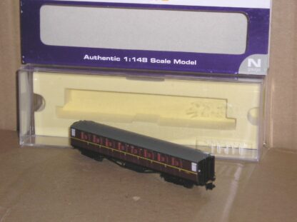 BC0763 "N" Dapol NC-031B BR(ER) Gresley second class coach good used boxed.