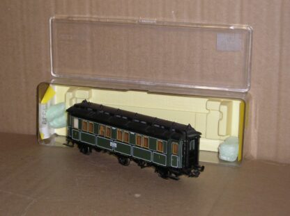 EC0861 Trix 23338? German K Bay Sts ABü 1207 1st/2nd coach excellent used boxed.