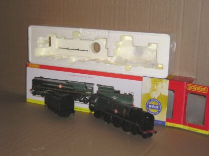 BL0175 Hornby R2294 Merchant Navy class loco 35029 excellent used boxed.