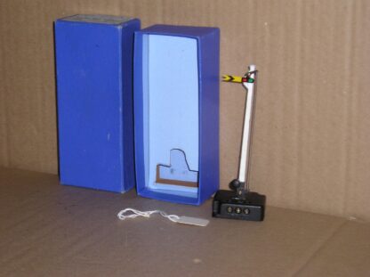 HD0355 Hornby Dublo ED1 Distant signal electric good used boxed.