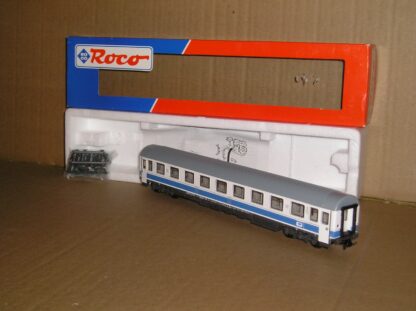 EC0387 Roco 44373 Spain RENFE 1st class coach excellent used boxed.