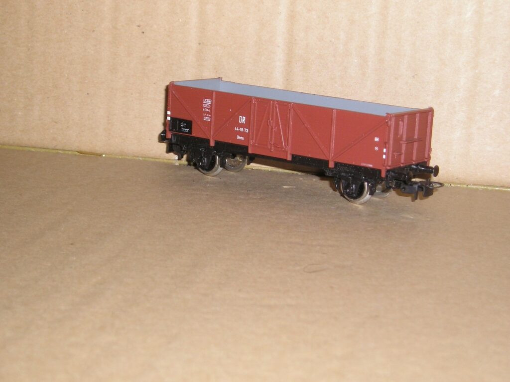 EW0268ub Piko German DR Ommu open wagon excellent unboxed. – Zetland ...