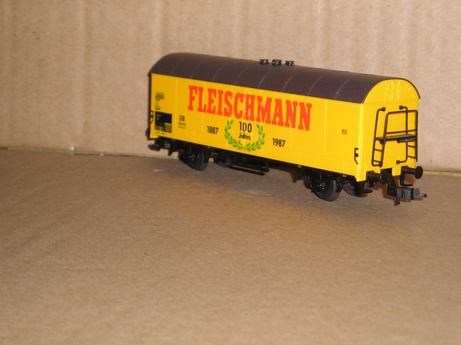 EW0260ub German DB Fleischmann 100 years van yellow excellent unboxed ...