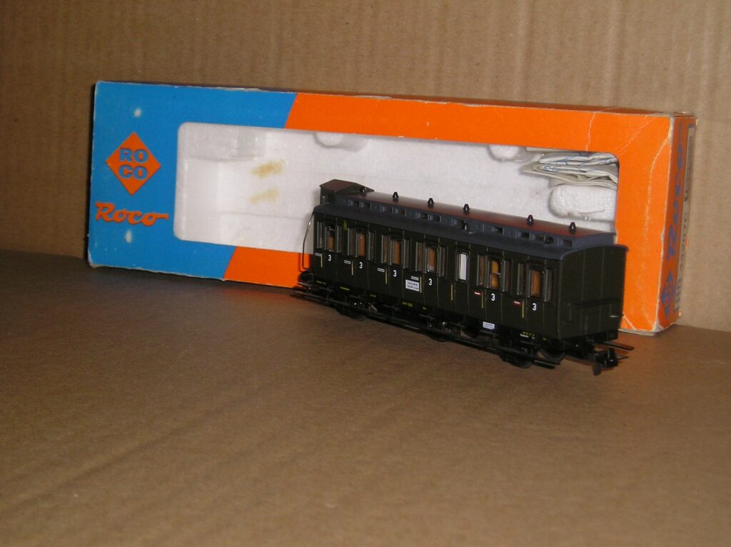 EC0299 Roco 44508 German DB C3 old timer coach good/excellent used ...